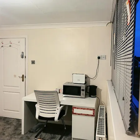 Dd Private Double With Shared Bathroom 民宿